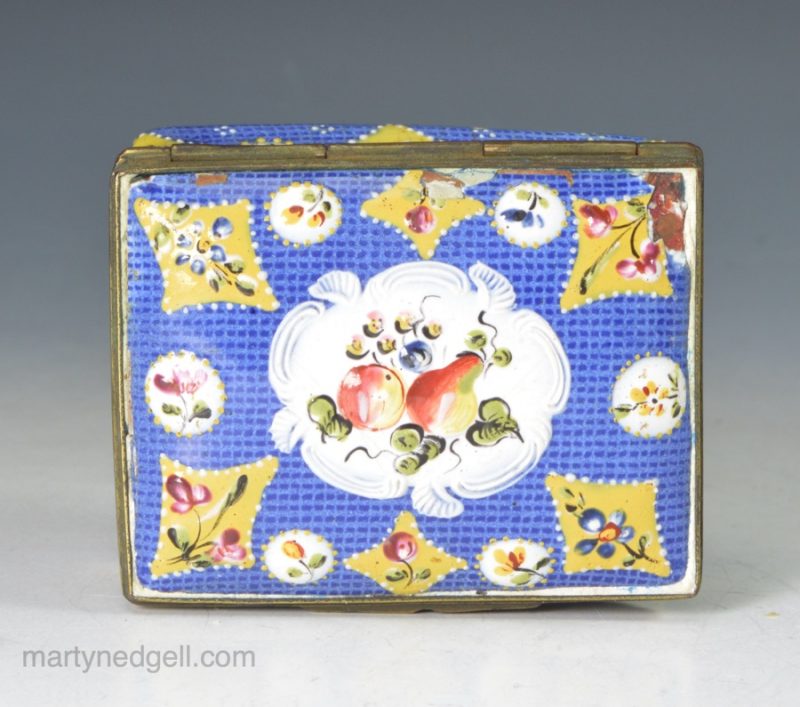 Bilston enamel snuff box, circa 1780