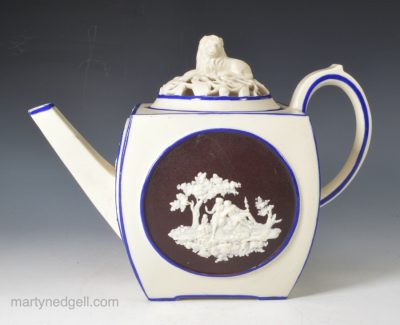 Turner stoneware teapot, circa 1800