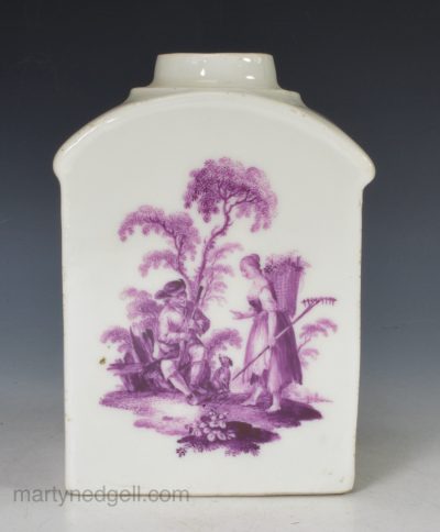 Continental porcelain tea canister painted with peasants, circa 1750, probably Meissen