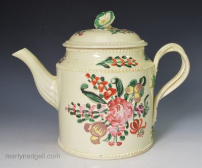 Creamware pottery teapot, circa 1780, possibly Leeds Pottery