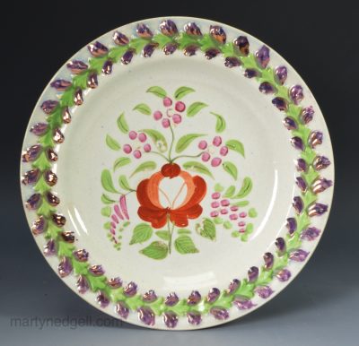 Small pearlware plate decorated with a lustre border, circa 1820
