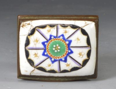 Bilston enamel patch box, circa 1780