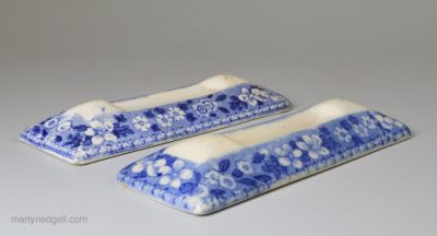 Pair of pearlware pottery knife rests decorated with transfer print under the glaze, circa 1820, Spode Pottery Staffordshire