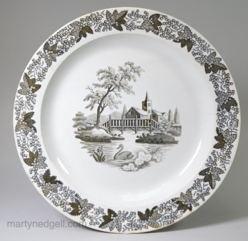 Leeds pearlware pottery plate decorated with underglaze transfer print, circa 1820