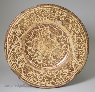 Small Hispano Moresque lustre dish, circa 1550