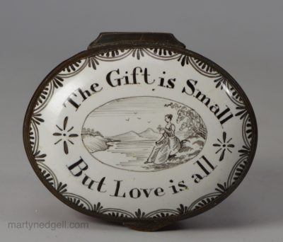 Bilston enamel patch box "The Gift is Small, But Love is all", circa 1780