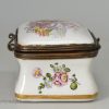 French pottery snuff box painted in an 18th century style, circa 1900 Lille