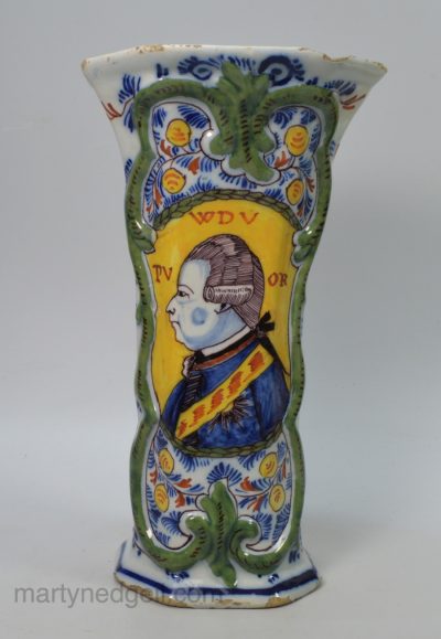 Dutch Delft commemorative vase, William V of Orange, circa 1780
