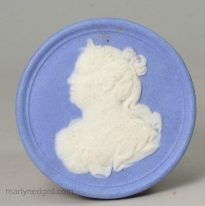 Wedgwood solid jasper medal Queen Anne from the set of British monarchy, circa 1800
