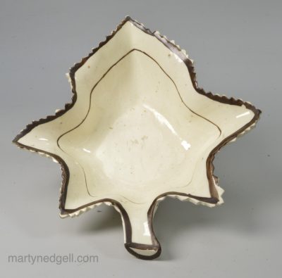 Creamware pottery leaf pickle dish, circa 1790