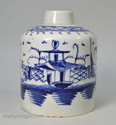 Pearlware pottery tea canister, painted in blue under the glaze, circa 1800