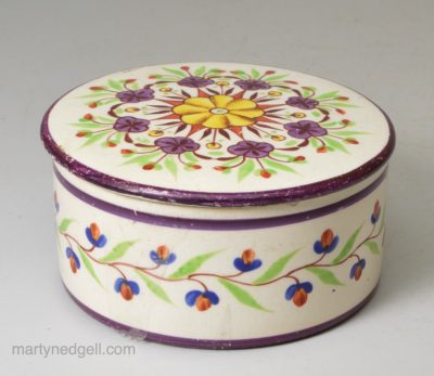Creamware pottery snuff box decorated with overglaze enamels, circa 1780