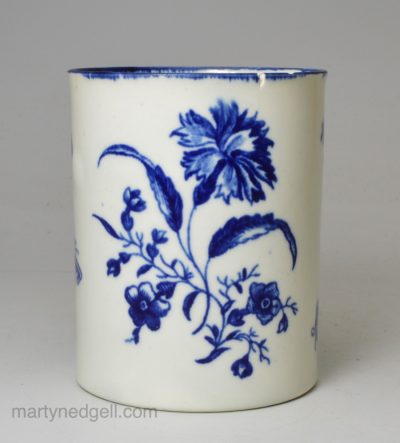 Caughley porcelain mug decorated with floral transfer, circa 1770