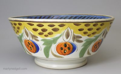 Prattware pottery bowl, circa 1820