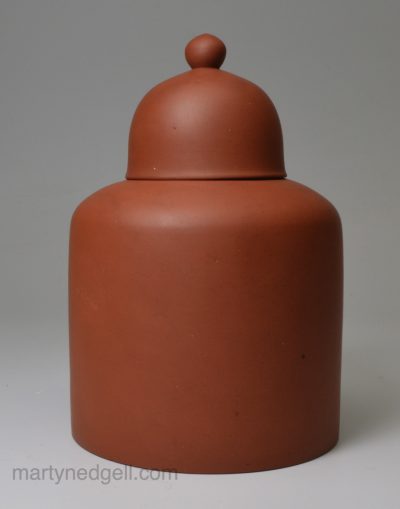 Staffordshire red stoneware tea canister and cover with a pseudo Chinese seal impressed to the base, circa 1760
