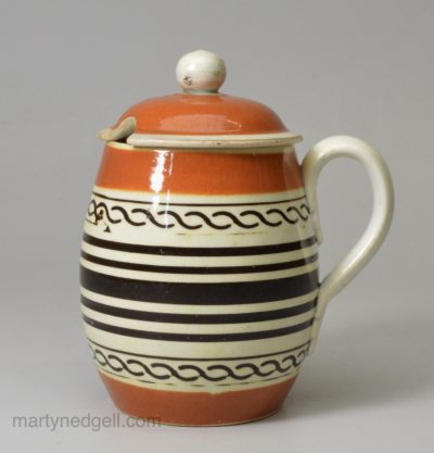Mochaware pottery mustard pot and cover, circa 1820, ex Jonathan Rickard Collection