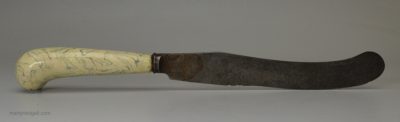 Staffordshire agate ware handle and a steel blade by Madin (Sheffield), circa 1760