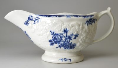 Large Lowestoft porcelain sauce boat decorated with blue floral prints, circa 1770