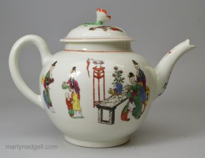 Worcester porcelain teapot, circa 1770