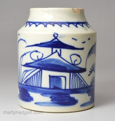 Pearlware pottery mustard pot decorated in blue under the glaze, circa 1800