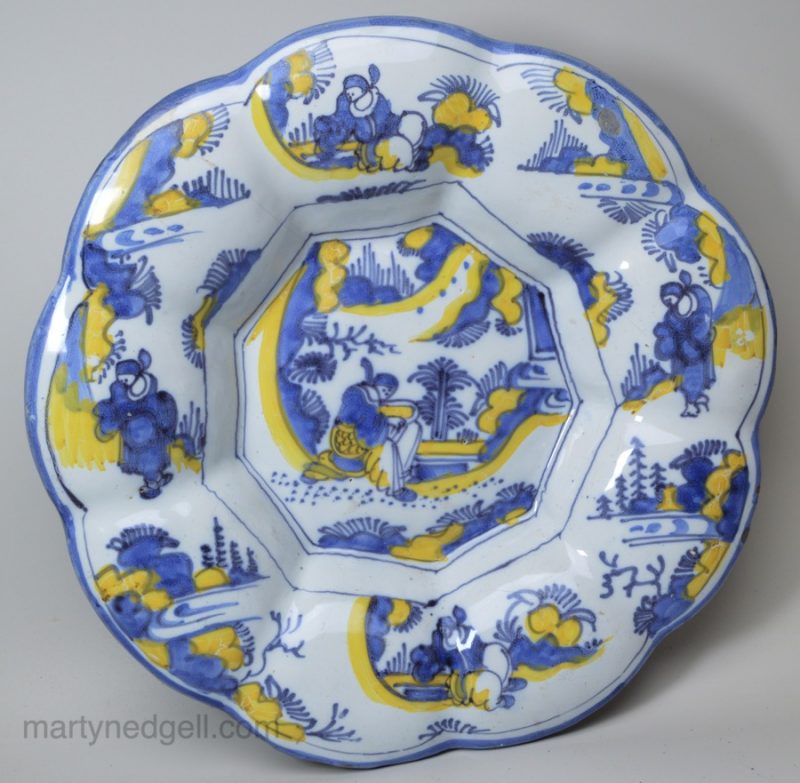 Large Dutch Delft buckle dish, circa 1690