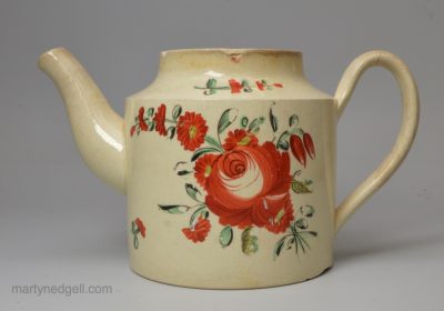 Creamware pottery lidless teapot, circa 1780
