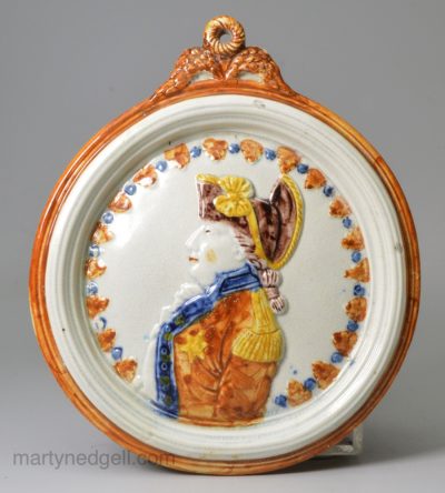 Prattware pottery plaque moulded with a portrait of the Duke of York, circa 1800