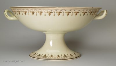 Creamware pottery raised bowl, circa 1800, Wedgwood