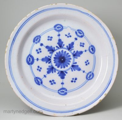 London delft pancake plate, circa 1730