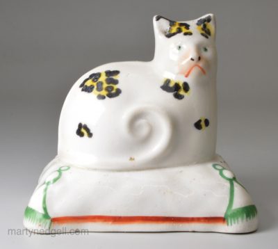 Staffordshire porcelain cat, circa 1840