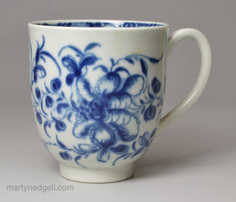 Worcester porcelain coffee cup painted with the Mansfield pattern, circa 1770