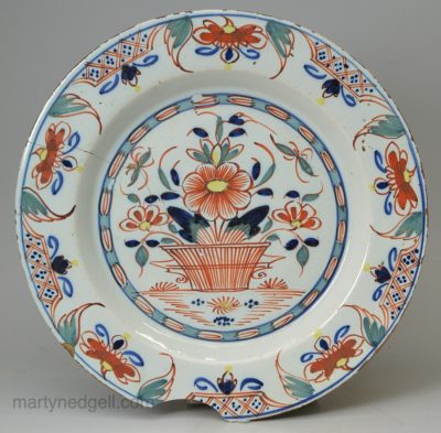 London delft polychrome plate, circa 1750