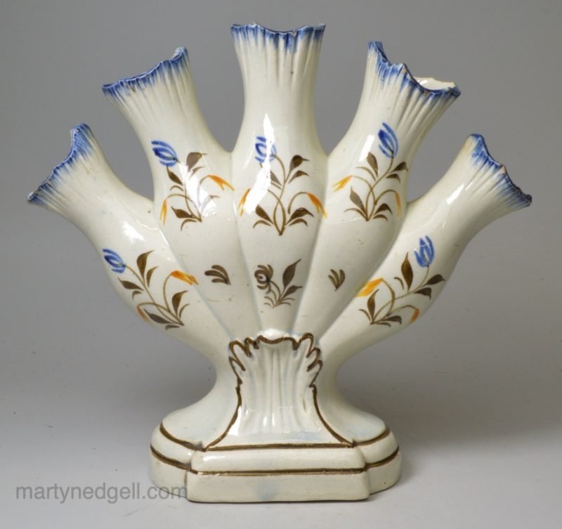 Prattware pottery quintal vase with shell edging, circa 1820