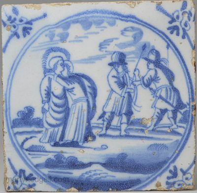 Dutch Delft biblical tile, Judas embraces Jesus, circa 1750