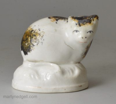 Staffordshire porcelain cat, circa 1840