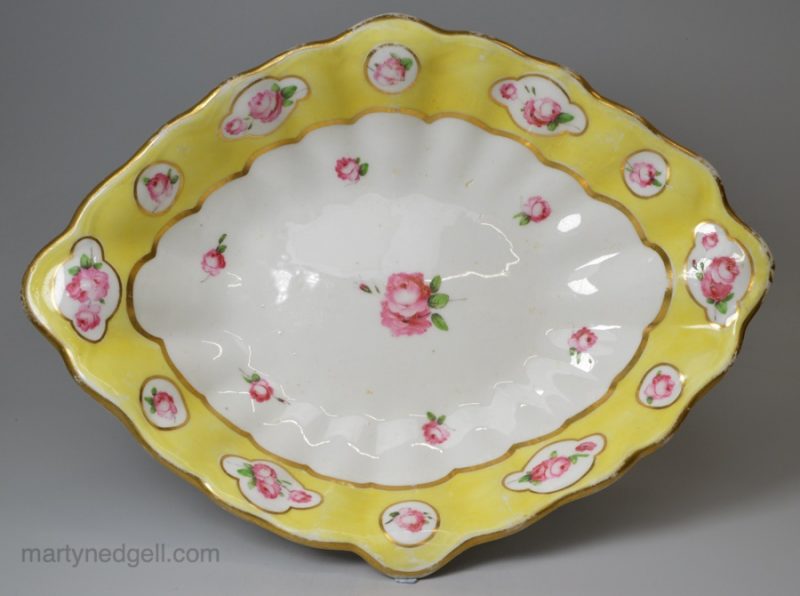 Derby porcelain yellow ground dessert dish, circa 1820
