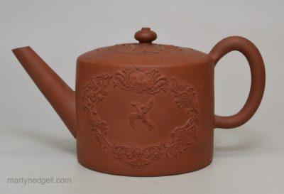 Small Staffordshire red stoneware tea pot, circa 1760