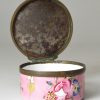 Bilston enamel bonbonniére moulded with a spaniel, circa 1770