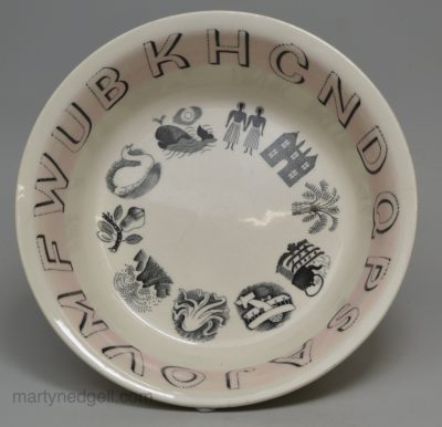 Wedgwood pottery cereal bowl with a design by Eric Ravilious, circa 1936