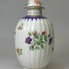 Worcester porcelain tea canister and lid, circa 1775