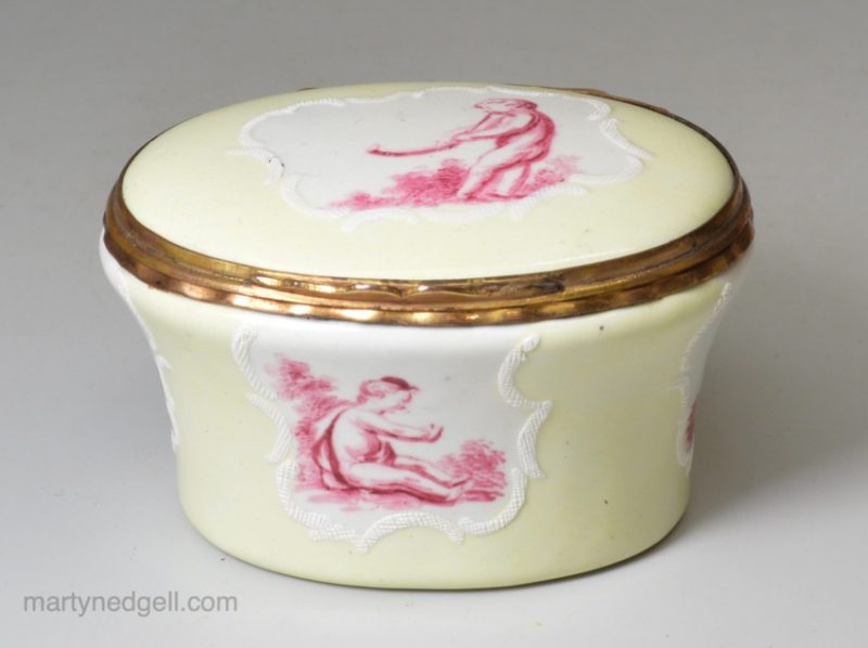 South Staffordshire enamel snuff box painted with cherubs, circa 1780