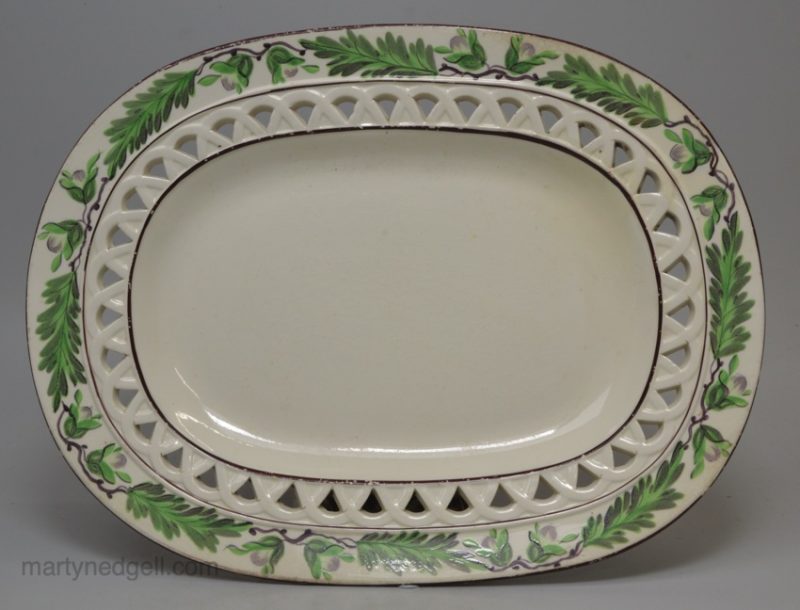 Creamware pottery stand pierced with a painted hops border, circa 1800 Davenport Pottery Staffordshire
