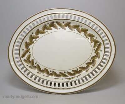 Creamware pottery stand, circa 1820, SPODE Pottery Staffordshire