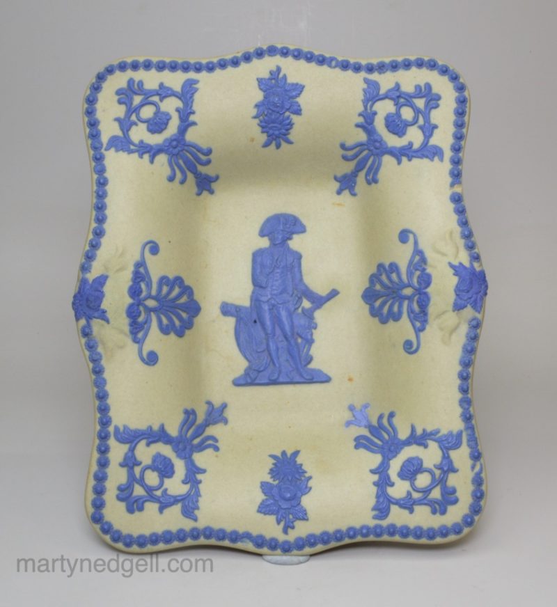 Stoneware Nelson commemorative stand decorated with blue sprigs, circa 1810