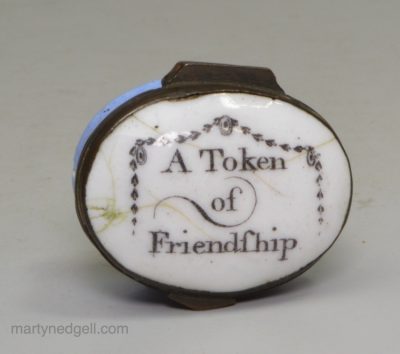 Bilston enamel patch box 'A Token of Friendship', circa 1780