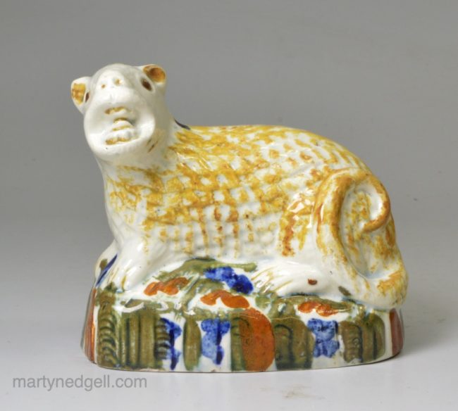 Prattware pottery roaring lion, circa 1800