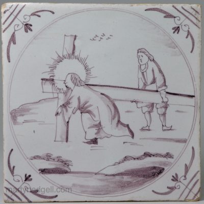 London delft biblical tile, Christ carrying the cross, circa 1760