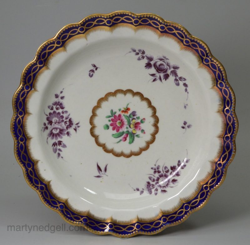 Worcester porcelain blue ground plate, circa 1780