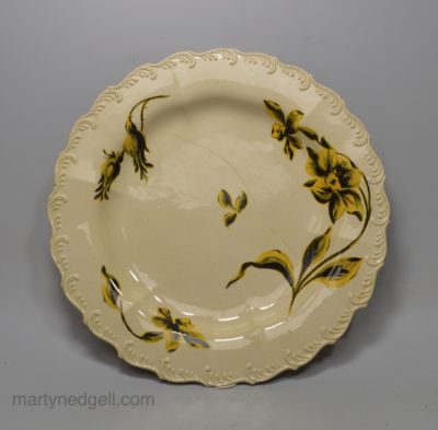 Creamware pottery feather edge plate circa 1780, Wedgwood, Staffordshire