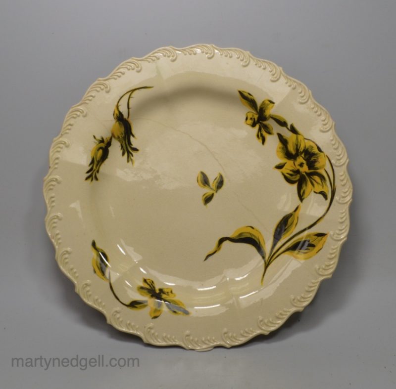 Creamware pottery feather edge plate circa 1780, Wedgwood, Staffordshire